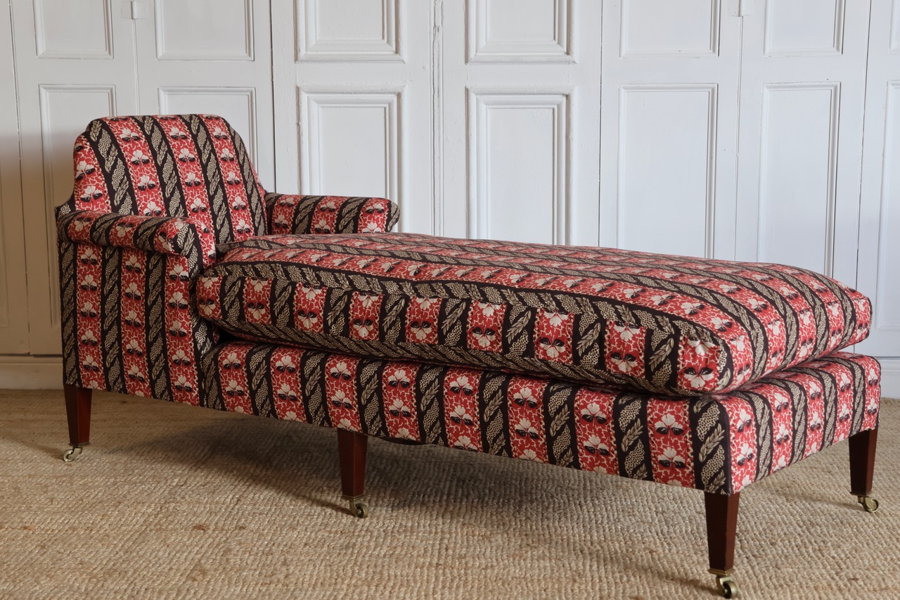 Wonderful Early C20th Howard & Sons Daybed Upholstered in Strawberry Leaf by Sibyl Colefax & John Fowler